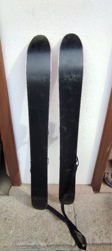 Lyže Snowblade - 90 cm