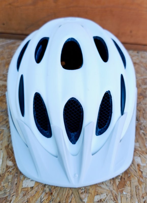 Cyklistická přilba Giro 