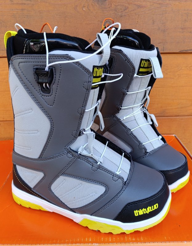 Brusle na led Globus - velikost 37-41