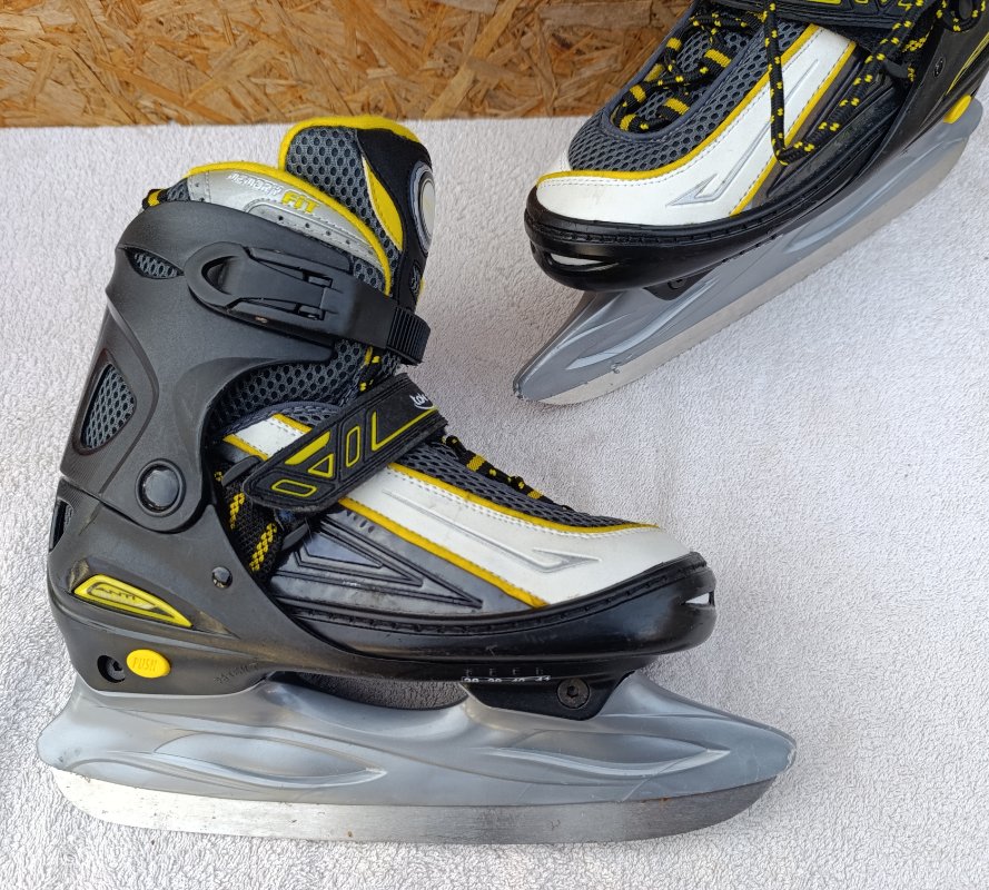 Lyže Atomic race - 140 cm